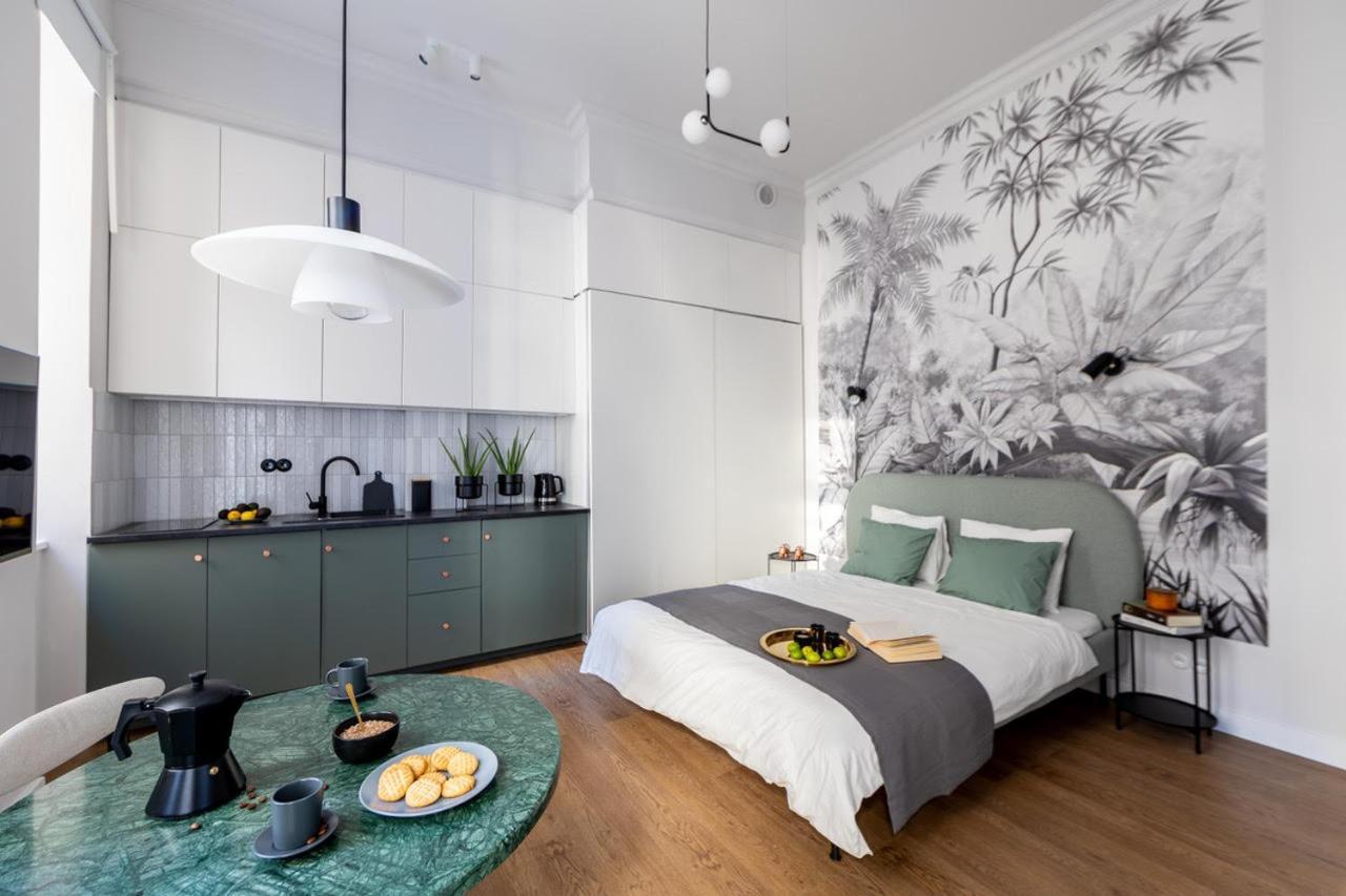 Lion Apartments - Premium Studio With Balcony Krakow Bagian luar foto