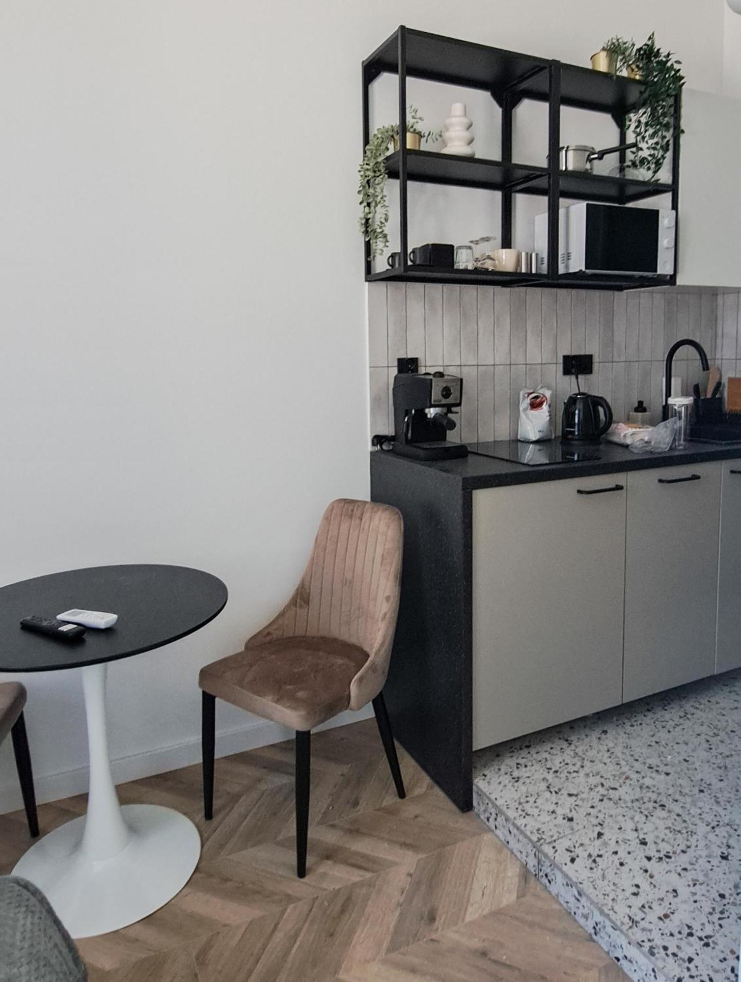 Lion Apartments - Premium Studio With Balcony Krakow Bagian luar foto