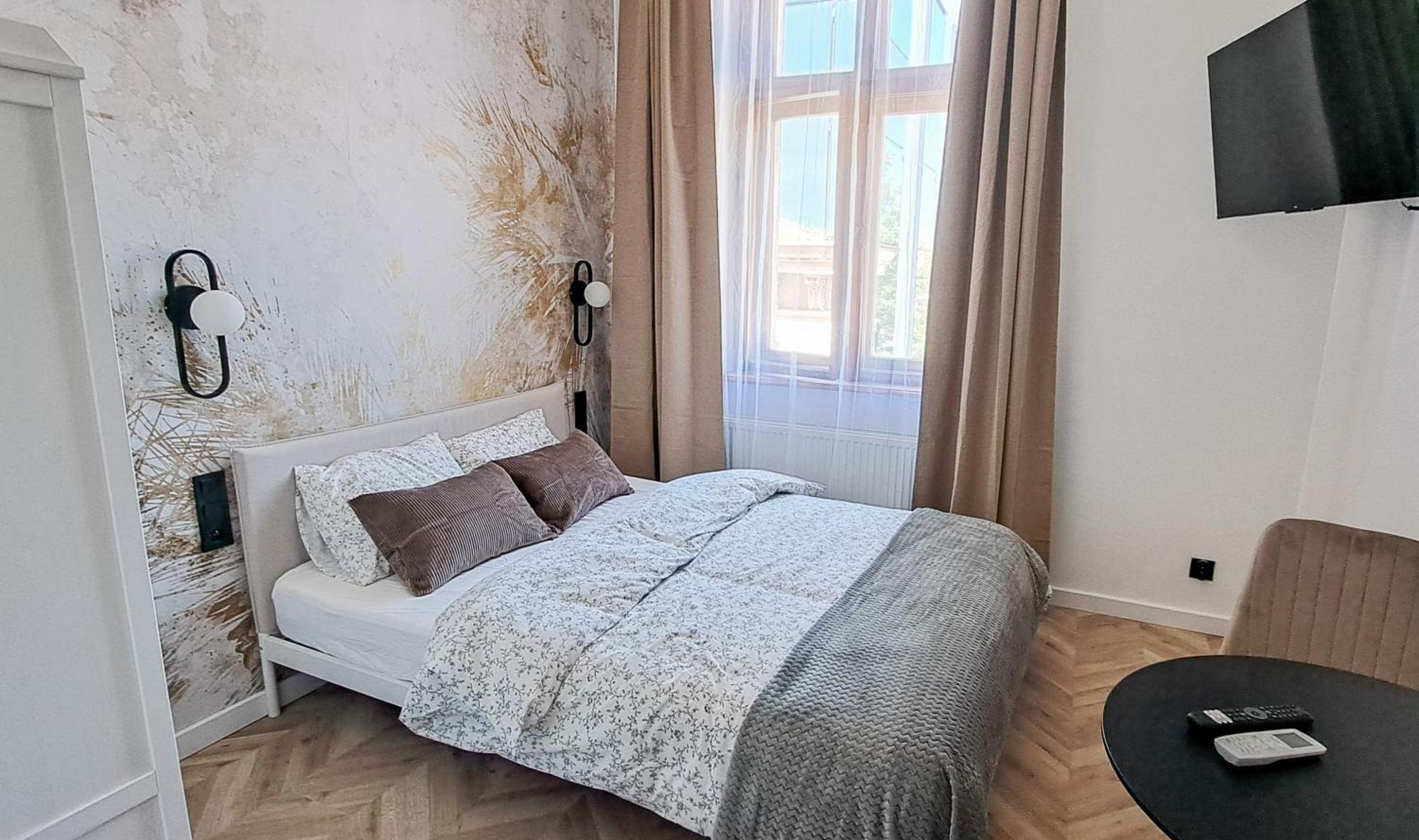 Lion Apartments - Premium Studio With Balcony Krakow Bagian luar foto